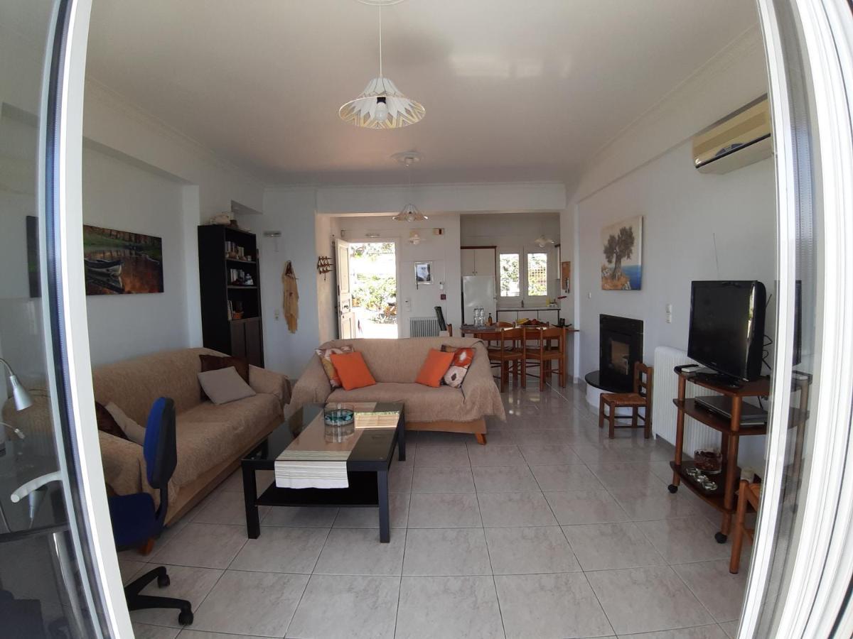 Villa Korakias Seaview à Yénion Extérieur photo