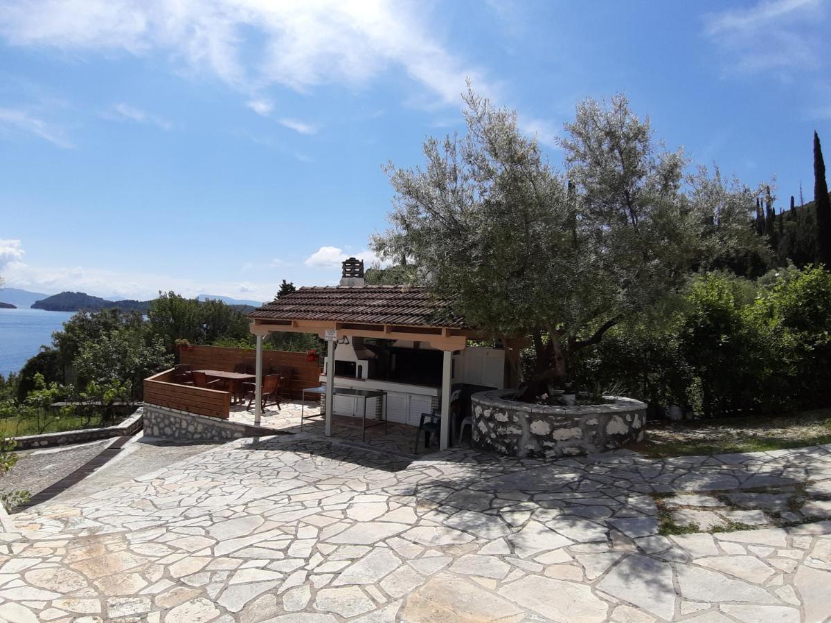 Villa Korakias Seaview à Yénion Extérieur photo