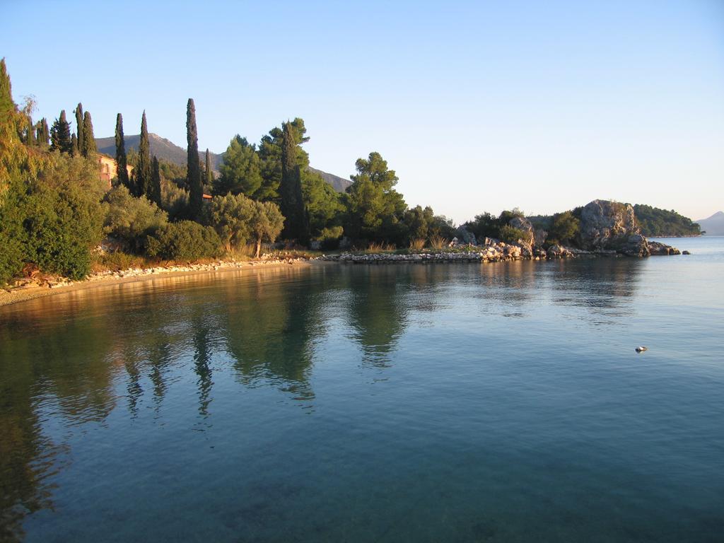 Villa Korakias Seaview à Yénion Extérieur photo
